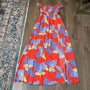 Lulu’s Smocked Floral Maxi Dress